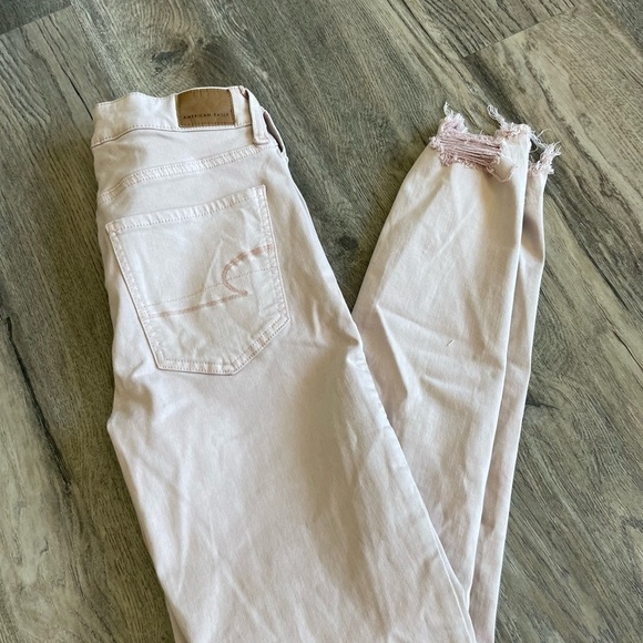 American Eagle Women’s High Rise Distressed Jegging, size 6 - Picture 7 of 9